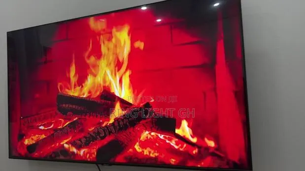 Samsung 50" Uhd Smart Tv With Qled Display Dual Led Backlight · Photo 1