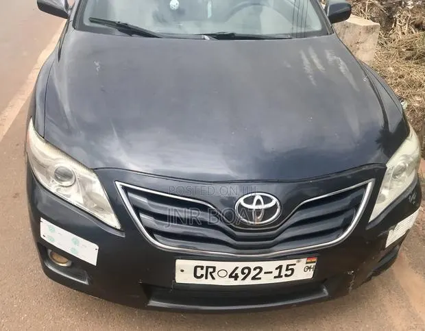 Toyota Camry 2010 · Photo 1