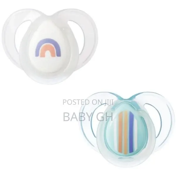 Tommee Tippee Night Time Orthodontic Soothers 6-18m 2 Pack · Photo 1