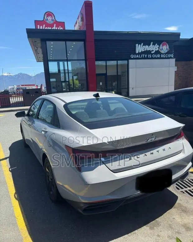 Hyundai Elantra SEL 2022 Gray · Photo 1