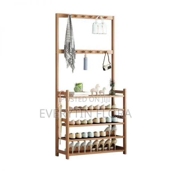 Shoes and Hut Rack · Photo 1