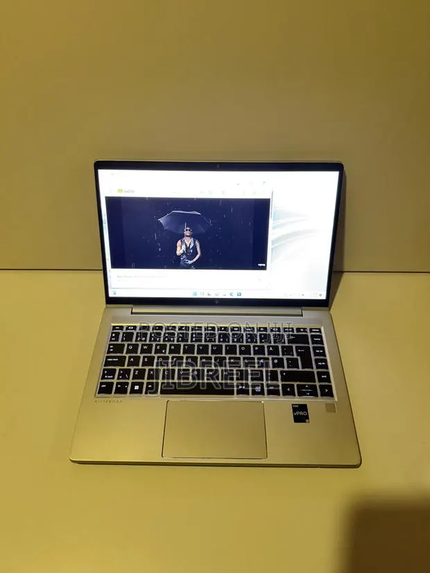 Laptop HP EliteBook 640 G9 16GB Intel Core i5 SSD 512GB