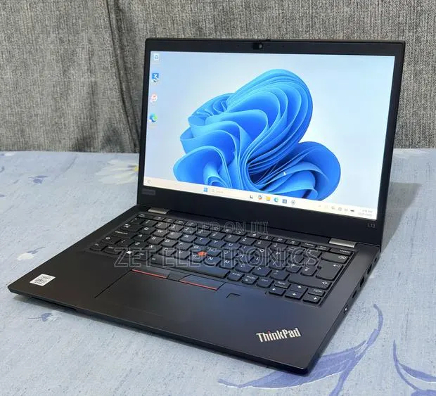 Laptop Lenovo ThinkPad L13 Yoga 16GB Intel Core i7 SSD 512GB · Photo 1