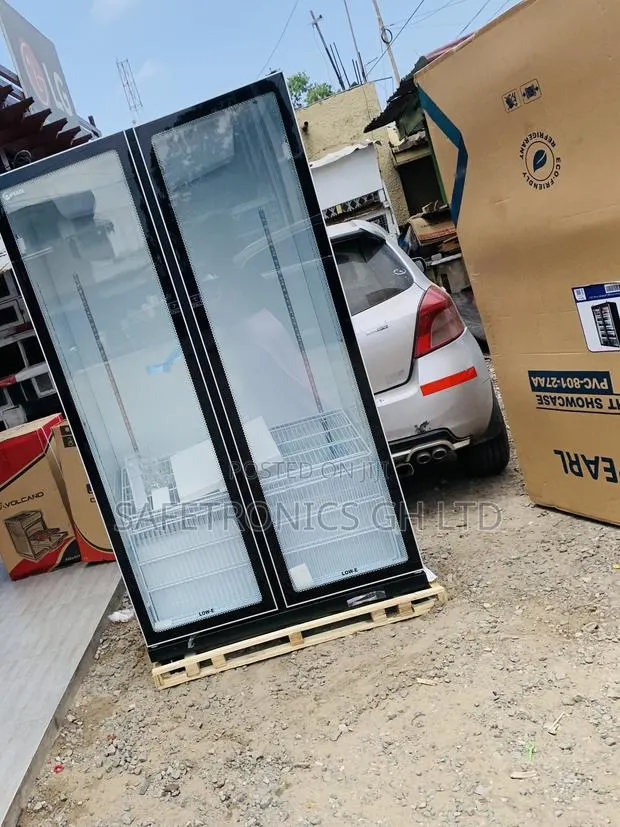 Original PVC-801-27AA Pearl 690-Liter Double-Door Glass Display Fridge · Photo 1