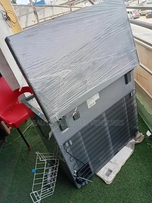 Goldstar 226l Chest Freezer Big Capacity Goldstar 226l Long-Lasting · Photo 1