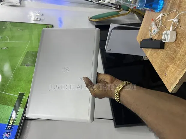 Laptop HP EliteBook Folio 8GB Intel Core i5 SSD 256GB · Photo 1