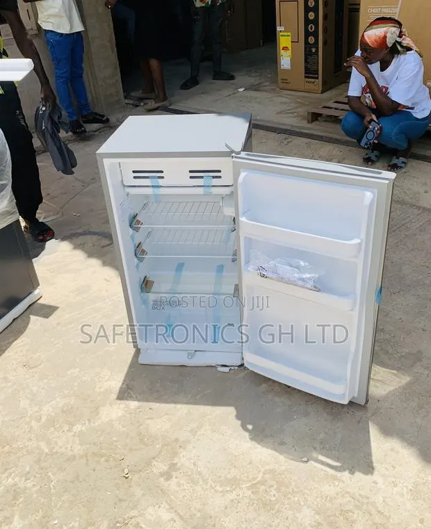 Ultra Modern Midea Single Door Table Top Refrigerator 93l · Photo 1