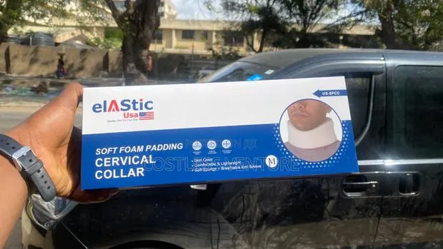 Elastic Soft Foam Padding Cervical Collar · Photo 1