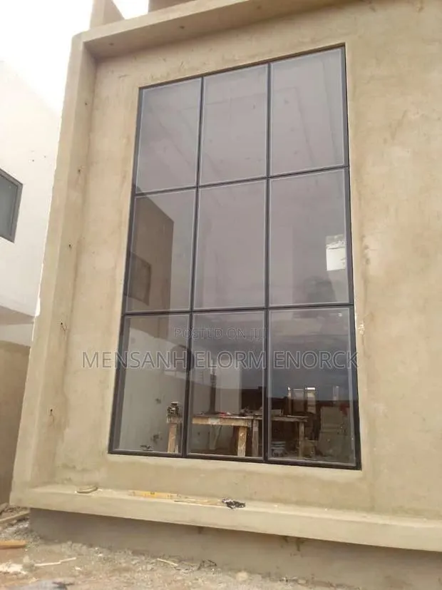 We Are A Good Company Glass Workers · Photo 1