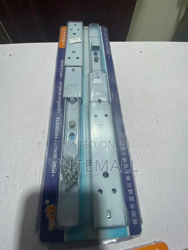 Shelf Brackets 14'' · Photo 1