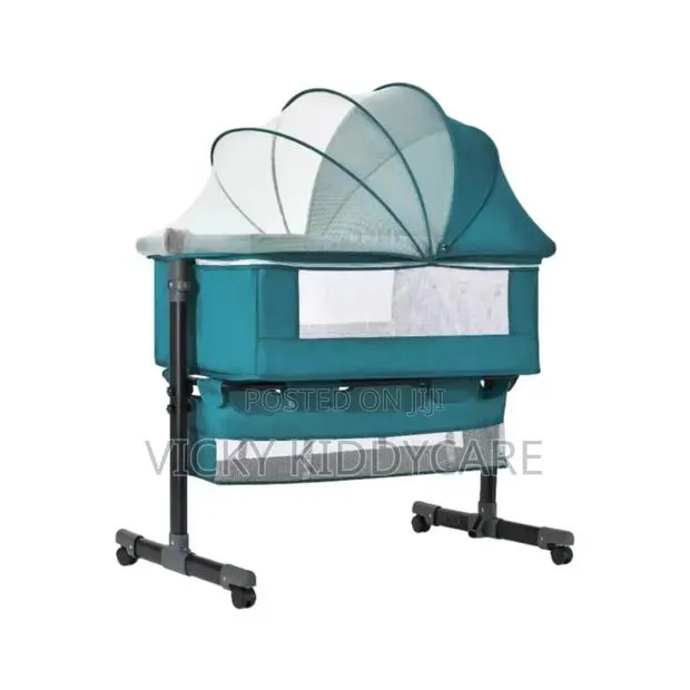 Bedside Baby Crib 3 in 1 Folding Baby Bassinet With Net · Photo 3