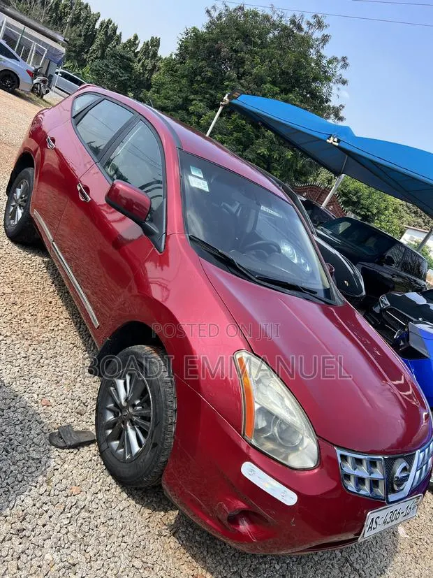 Nissan Rogue 2010 Red