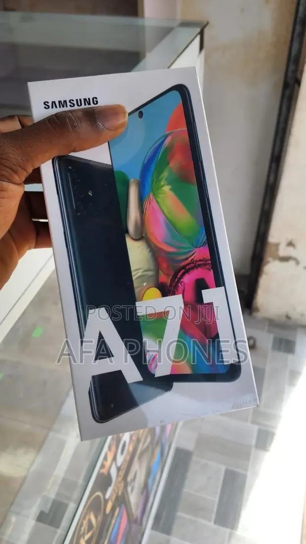 New Samsung Galaxy A71 128 GB Black · Photo 1