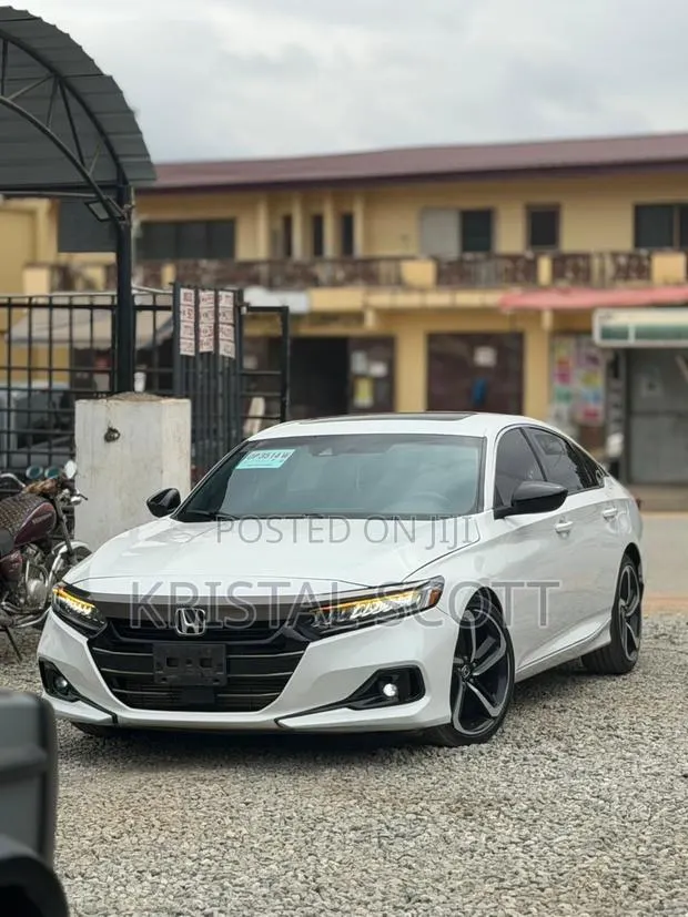 Honda Accord Sport 2.0T 2022 White · Photo 1