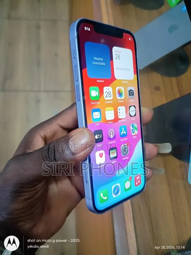 Apple iPhone 11 64 GB Purple · Photo 1