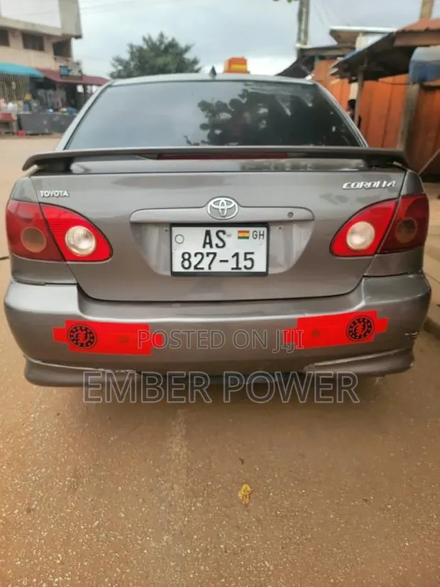 Toyota Corolla 2007 Silver · Photo 1
