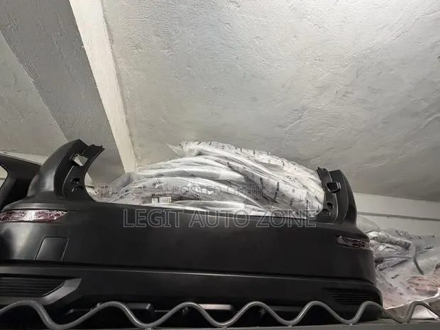 Mitsubishi Outlander 2024,2025,2022, Back Bumper Complete · Photo 1