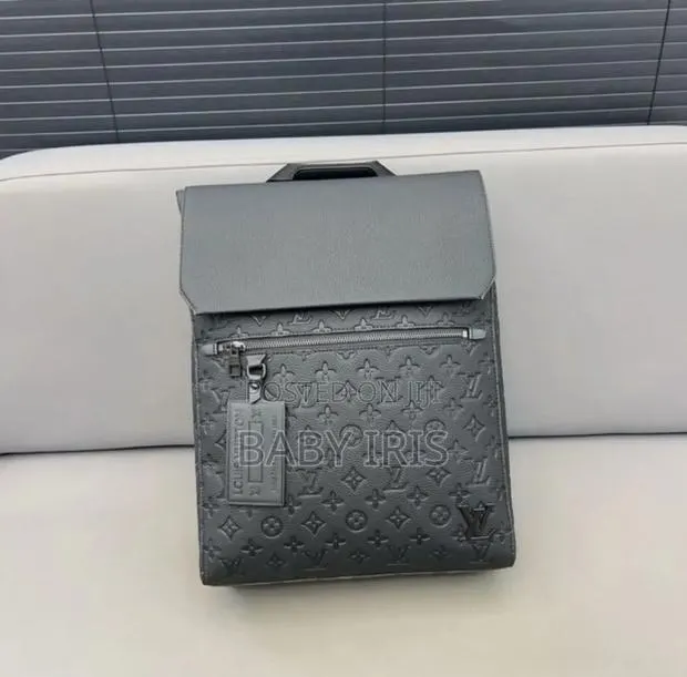 LV "Takeoff" /LV "Avenue" Backpack · Photo 1