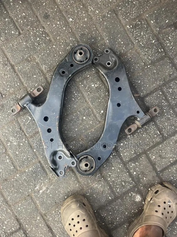 Toyota Camry 2020 Lower Arms · Photo 1
