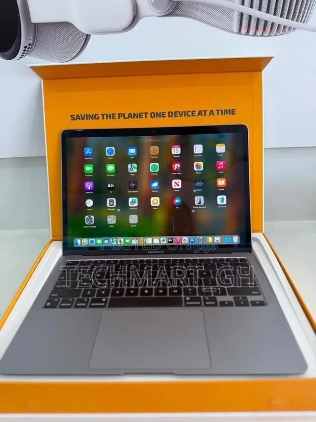 New Laptop Apple MacBook Air 2020 M1 8GB Apple M1 SSD 256GB · Photo 1