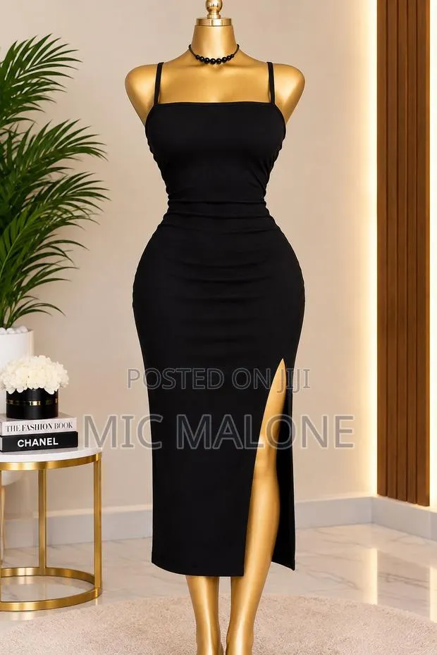 Women’s Black Ruched Bodycon 3⁄4-Length Midi Dress · Photo 1