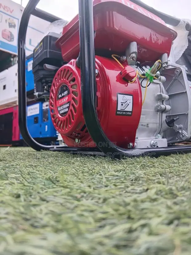 Honda 2-Inch Water Pump – Efficient Drainage Solution · Photo 1