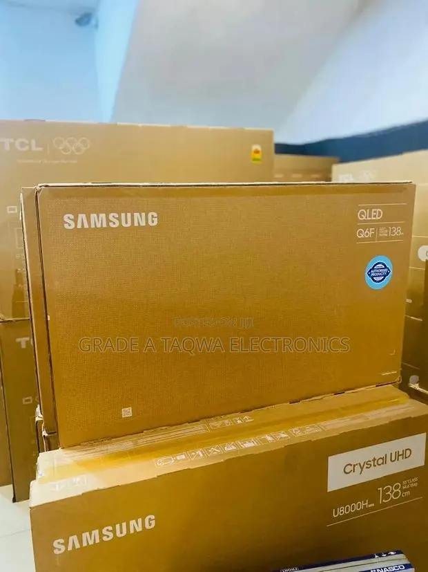 55-Inch QLED Smart Samsung TV · Photo 1