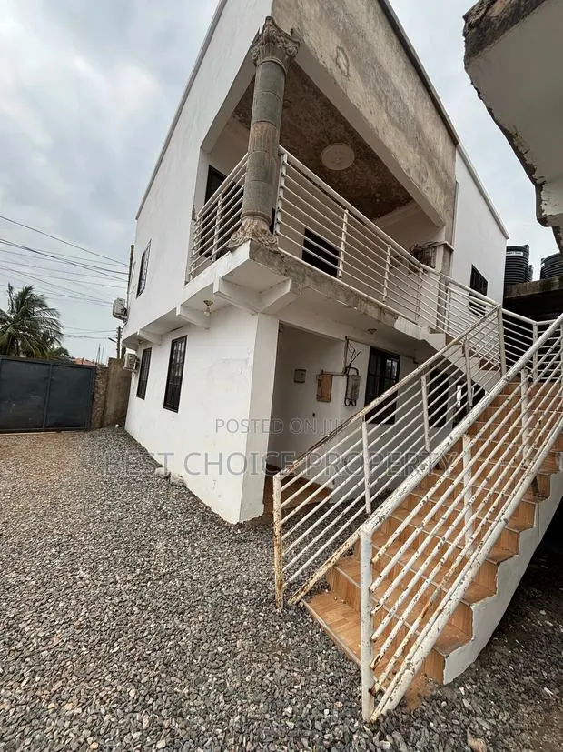Chamber and Hall Sc Lakeside Estate · Photo 1