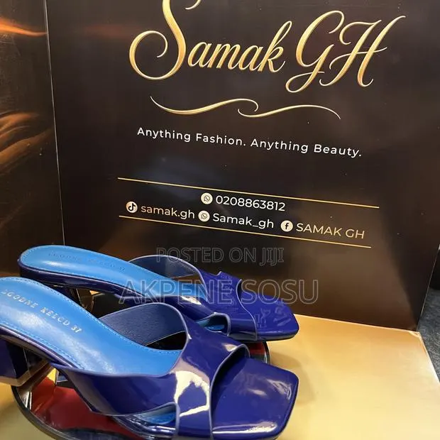 Ladies Low Heels · Photo 1