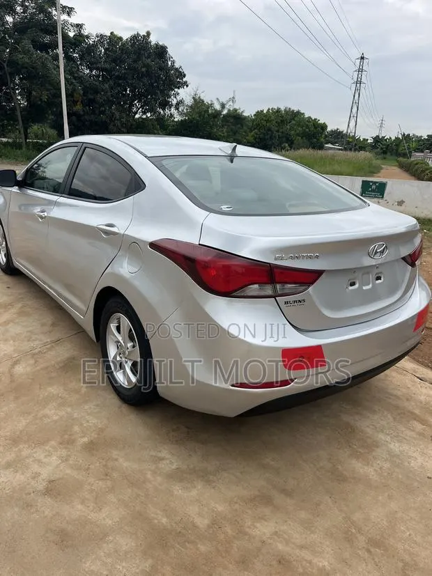 Hyundai Elantra 2013 Silver