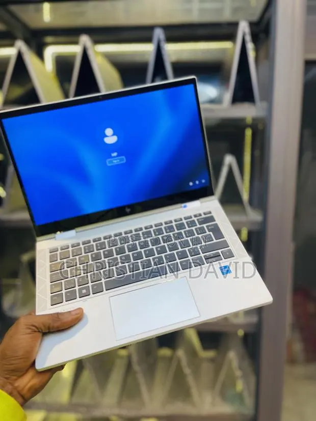Laptop HP EliteBook 830 G8 16GB Intel Core i5 SSD 256GB · Photo 1