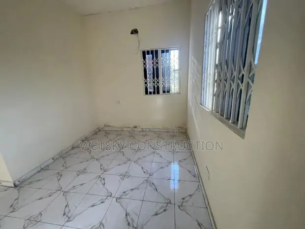 1bdrm Apartment in Awoshie Anyaa Market for rent · Photo 1