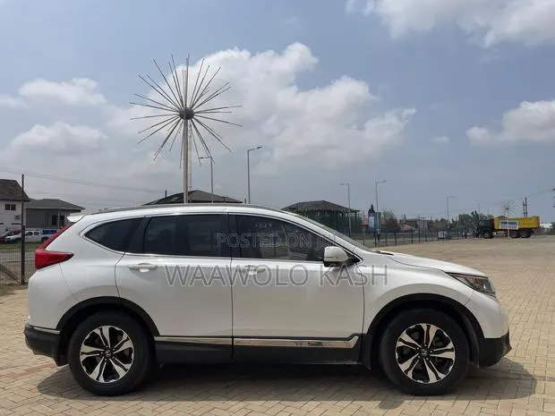 Honda CR-V LX 1.5 2019 White · Photo 1