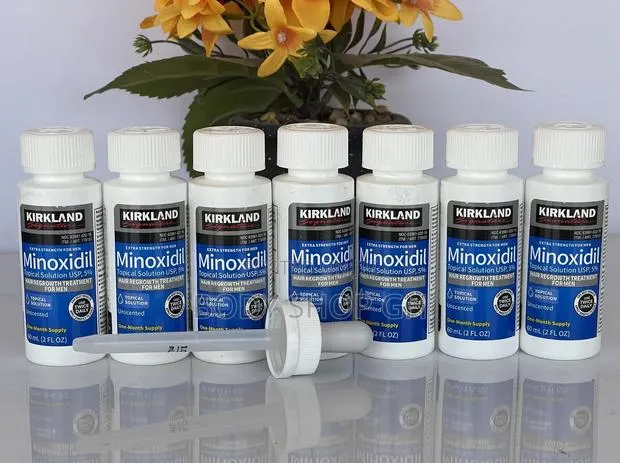 Extra Strength Kirkland Minoxidil Solution for Hair + Beard · Photo 1