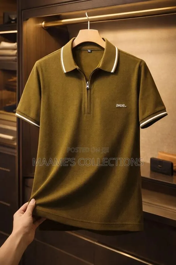 Men's Zipper Polo Shirt · Photo 1