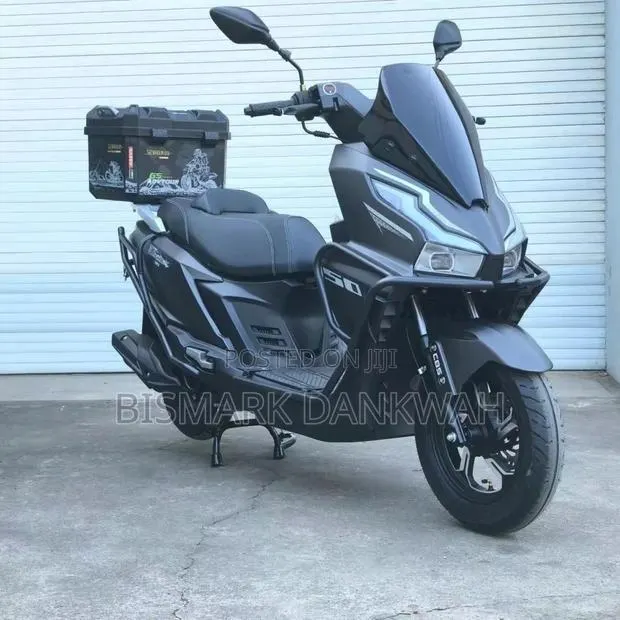 New Honda 2025 Gray · Photo 1
