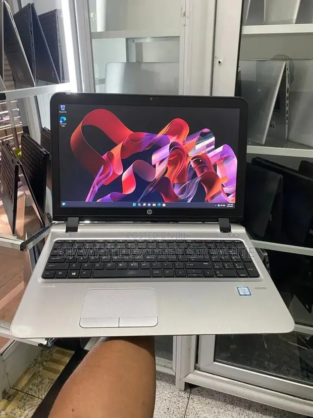 Laptop HP ProBook 430 G3 8GB Intel Core i5 SSD 256GB · Photo 1