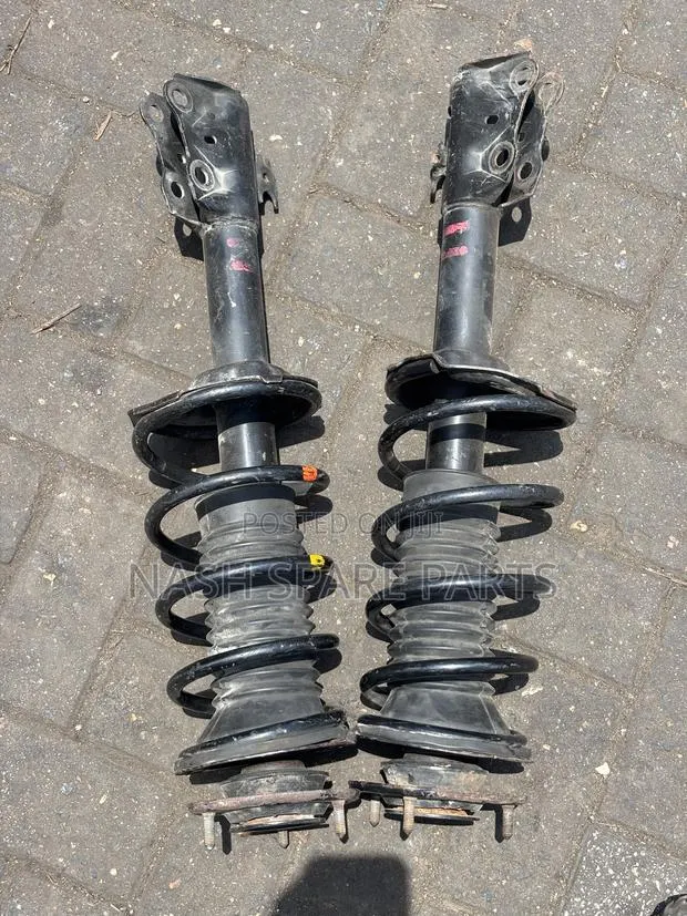 Toyota Echo Front Shock Absorbers · Photo 1