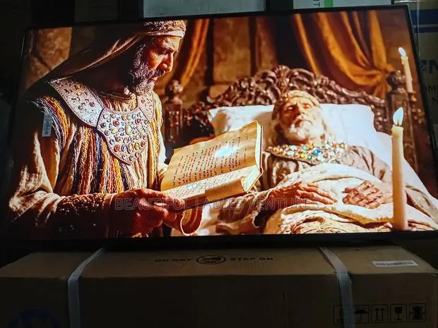 Samsung 43” Slim Smart Tv With Vibrant Visuals · Photo 1