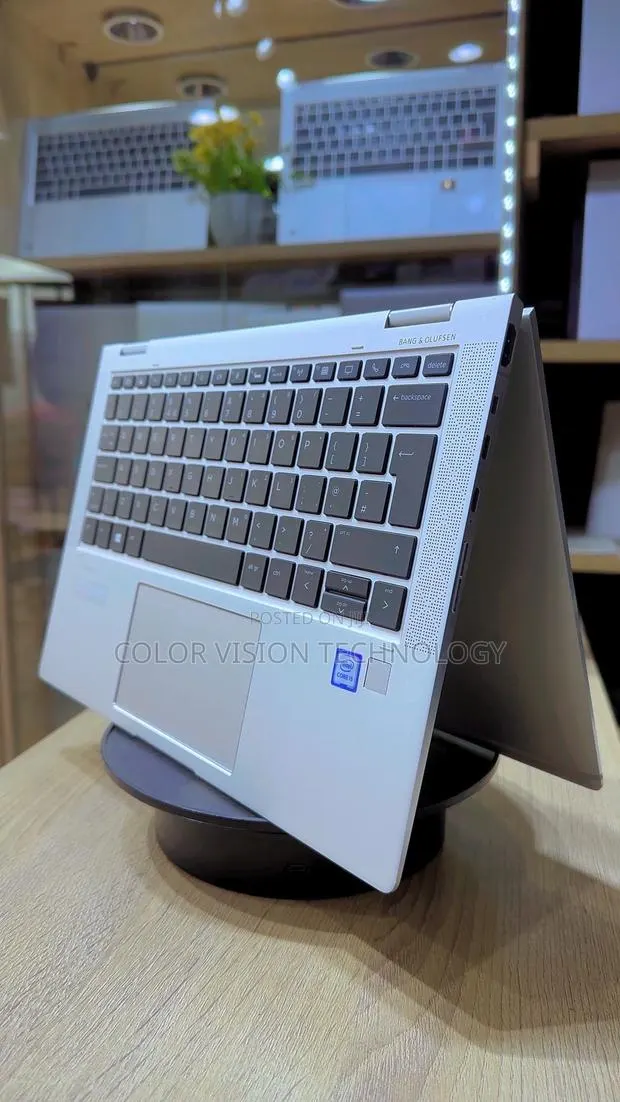 Laptop HP EliteBook 1040 G4 8GB Intel Core i5 SSD 256GB · Photo 1