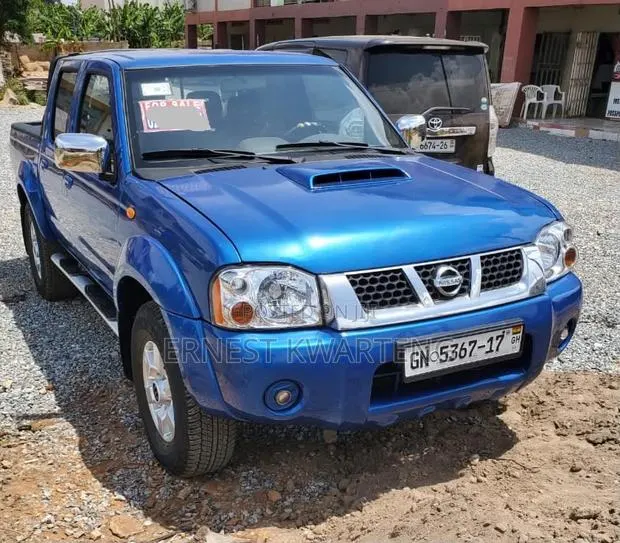 Nissan Hardbody 2017 Blue · Photo 1