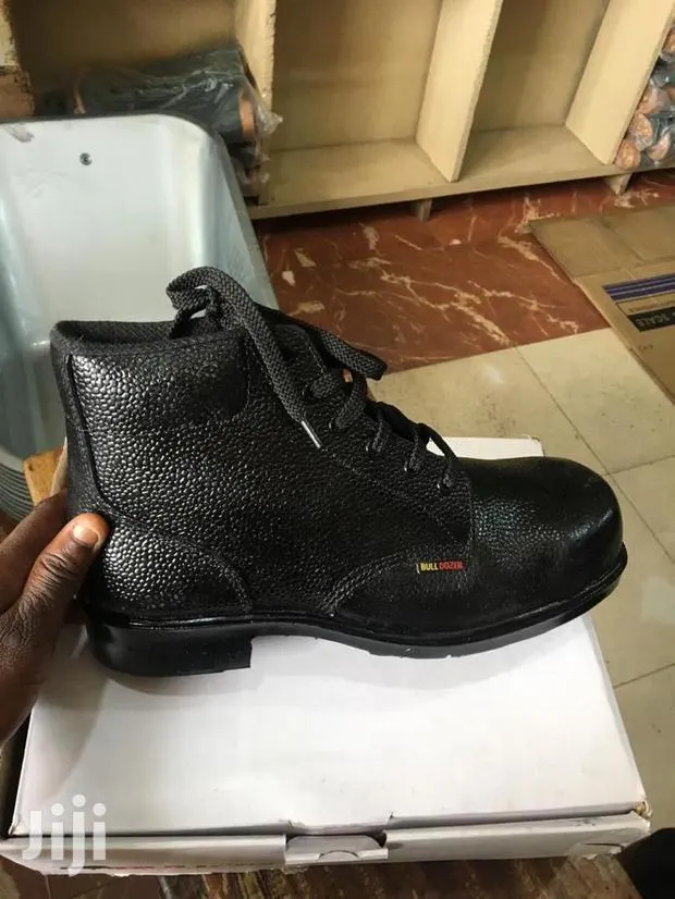 Industrial Safety Boots · Photo 1