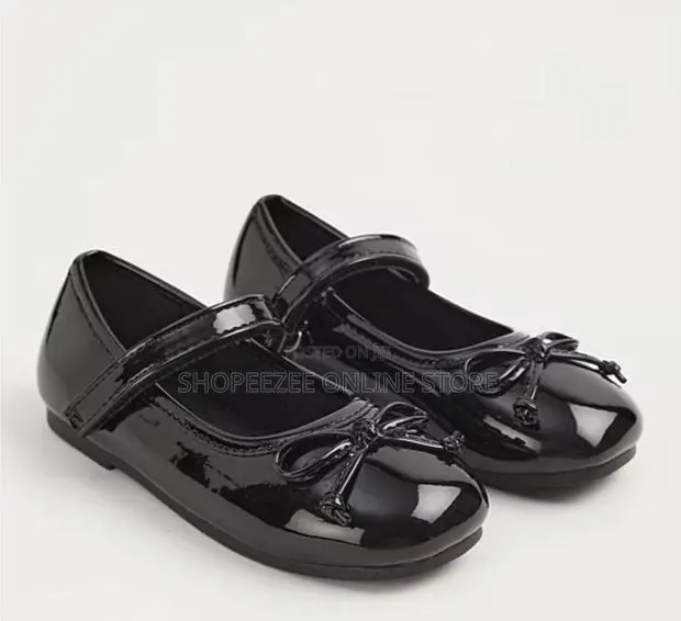 Girl School Shoes · Photo 1