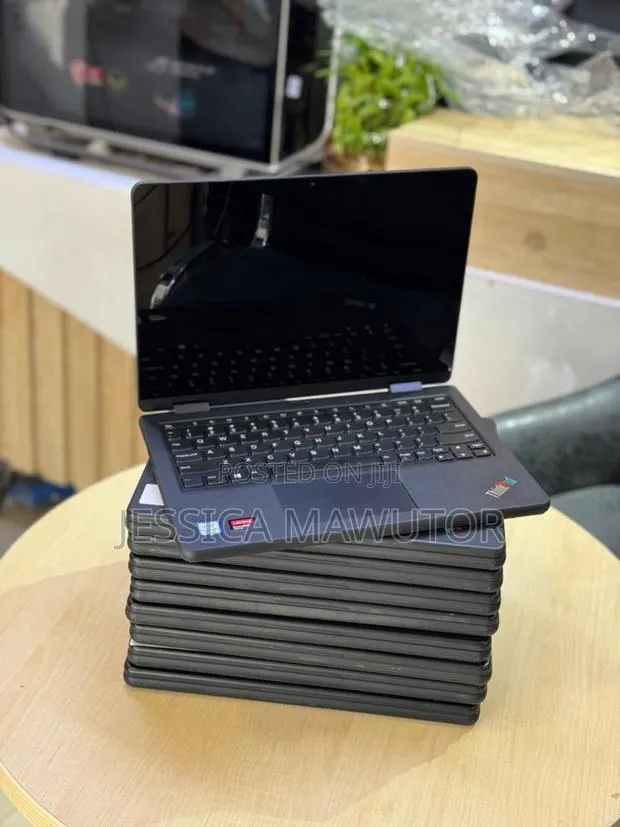 Laptop Lenovo 4GB Intel Core i3 SSD 128GB · Photo 1