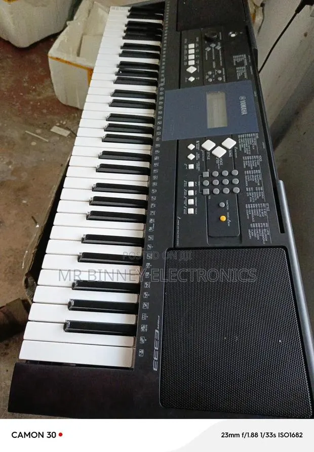 Yamaha Per-E333 · Photo 1