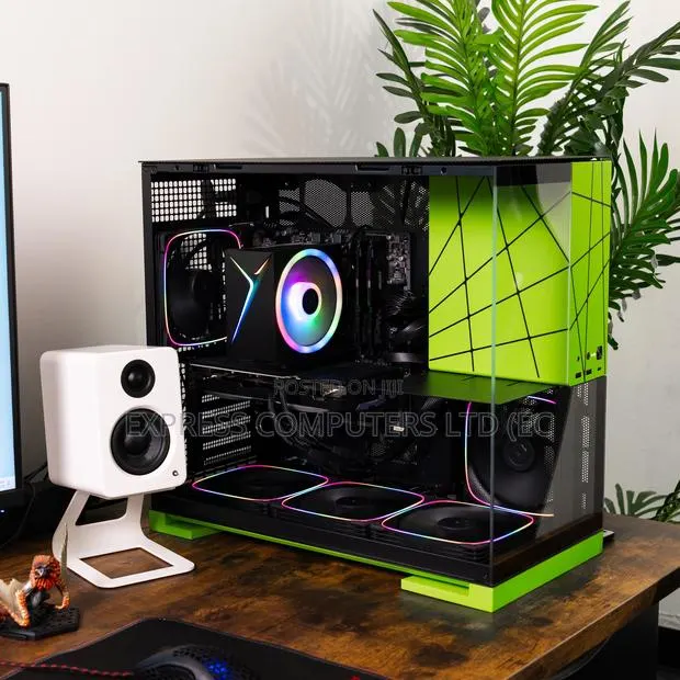 New Desktop Computer Asus 32GB AMD Ryzen 7 SSD 2T · Photo 1