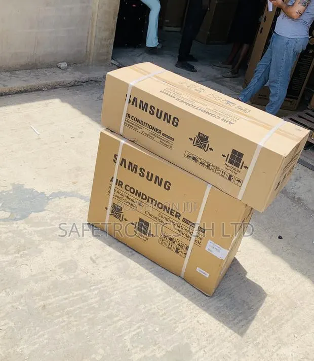 Essential New Samsung 2.5hp R410 Split Inverter Air Conditioner · Photo 1