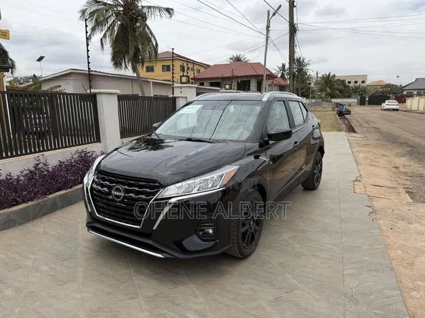 Nissan Kicks SV 2023 Black · Photo 1
