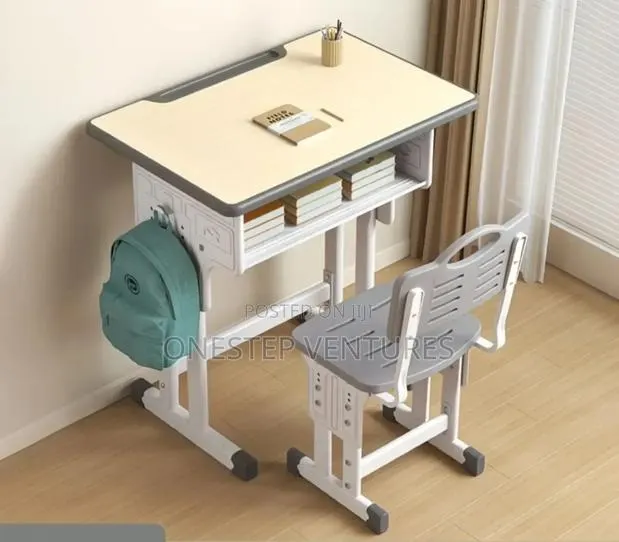 Study Desk and Chair for Children · Photo 1
