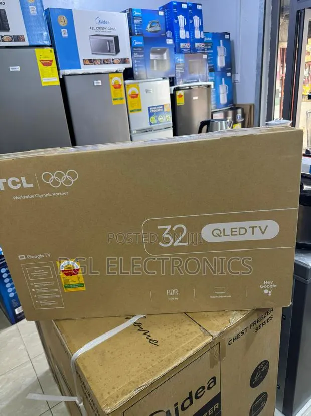 TCL 32 Smart Tv Qled HDR 10 Google Tv, Bluetooth, Wifi · Photo 1